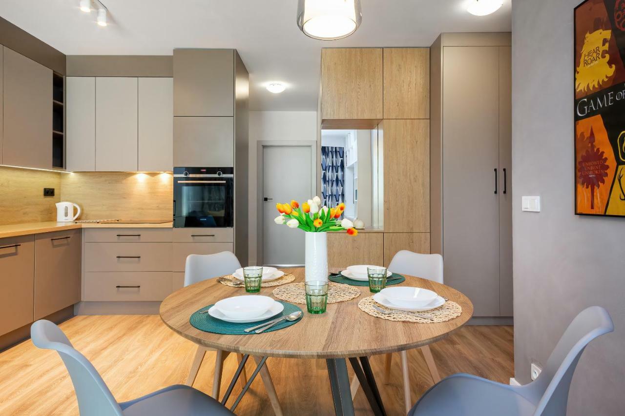 Fort Wola Apartments Warsaw By Noclegi Renters Zimmer foto